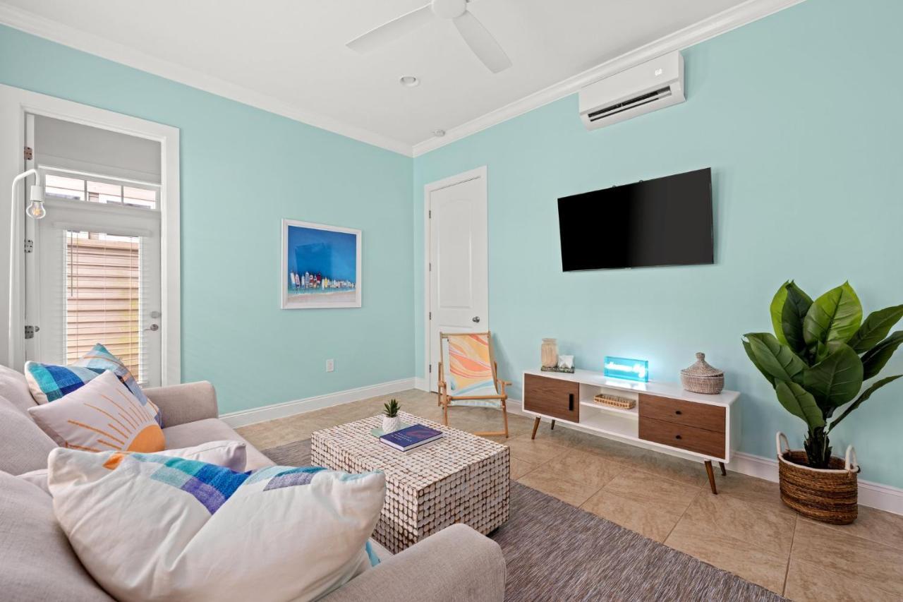 Crescent Moon Palace - A Luxury Home With Pool, Parking, Just Steps To The Beach Panama City Beach Extérieur photo