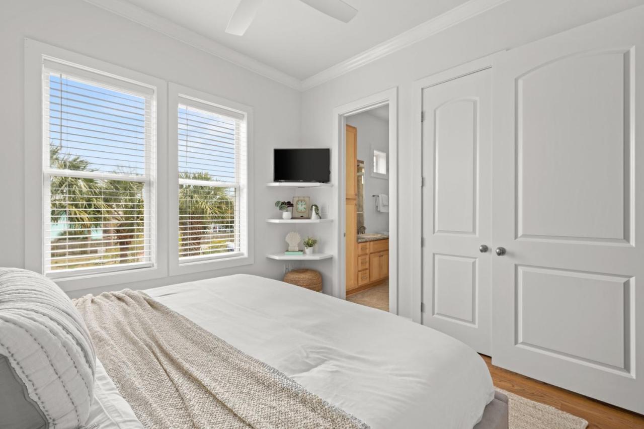 Crescent Moon Palace - A Luxury Home With Pool, Parking, Just Steps To The Beach Panama City Beach Extérieur photo