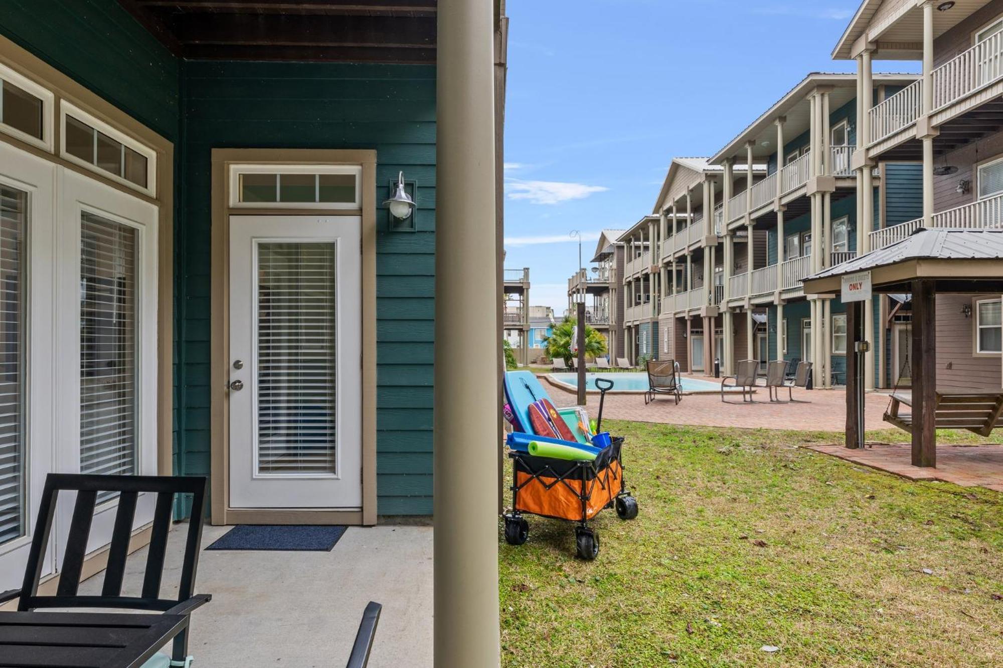Crescent Moon Palace - A Luxury Home With Pool, Parking, Just Steps To The Beach Panama City Beach Extérieur photo